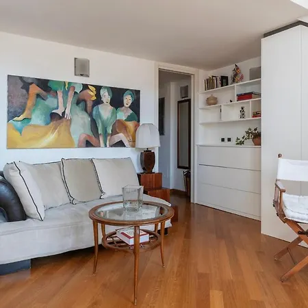Cisterna - Charme Holidays Apartman